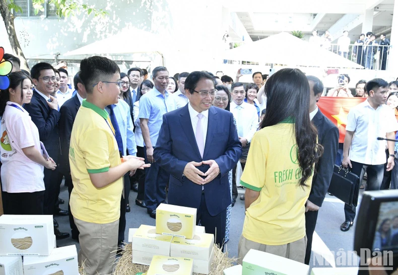 Thủ tướng Phạm Minh Chính dự khai mạc Ngày hội Khởi nghiệp Quốc gia của học sinh, sinh viên lần thứ 7 ảnh 4