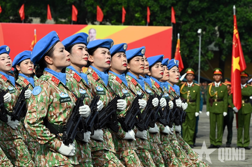 Tổng hợp luyện các lực lượng tham gia diễu binh, diễu hành Kỷ niệm 50 năm Ngày giải phóng miền Nam, thống nhất đất nước