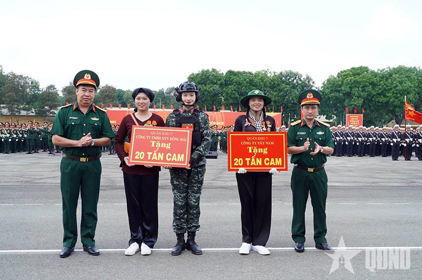Tổng hợp luyện các lực lượng tham gia diễu binh, diễu hành Kỷ niệm 50 năm Ngày giải phóng miền Nam, thống nhất đất nước