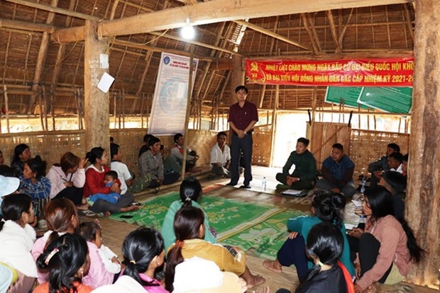 Chọn cán bộ ‘tài đức vẹn tròn’: Cần lá phiếu tín nhiệm từ lòng dân! hình ảnh 2 Chon can bo ‘tai duc ven tron’: Can la phieu tin nhiem tu long dan! hinh anh 2