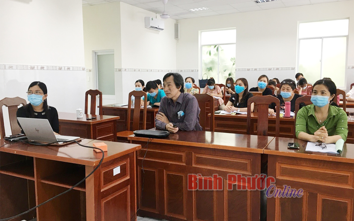 123 y, bác sĩ dự hội thảo điều trị suy tim liên quan bệnh mạch vành