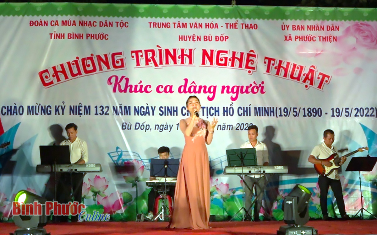 Chương trình nghệ thuật kỷ niệm 132 năm Ngày sinh của Bác