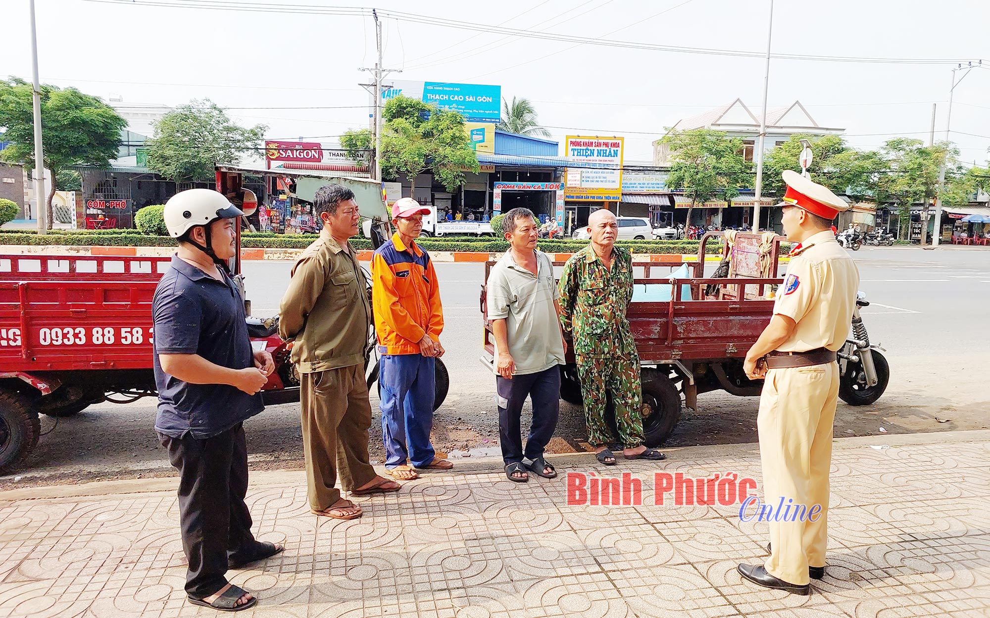 Kiểm soát, xử lý phương tiện vi phạm an toàn giao thông