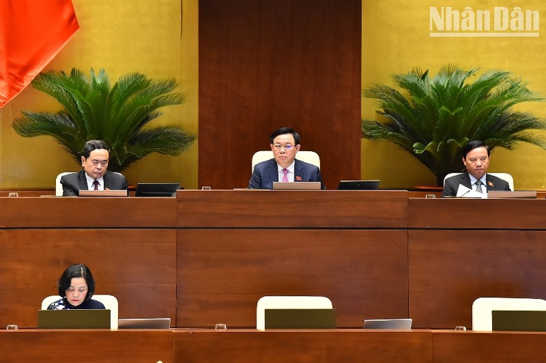 Trình Quốc hội thông qua Nghị quyết về lấy phiếu tín nhiệm, bỏ phiếu tín nhiệm ảnh 2