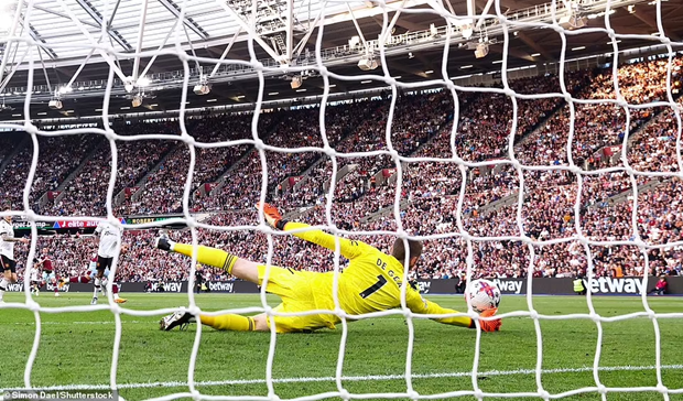 Thua 2 trận liên tiếp, M.U đứng trước nguy cơ văng khỏi top 4 hình ảnh 1 Thua 2 tran lien tiep, M.U dung truoc nguy co vang khoi top 4 hinh anh 1