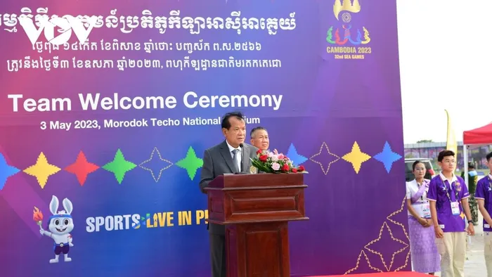 Đại diện BTC nước chủ nhà phát biểu chào mừng.