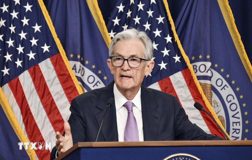 Chủ tịch Cục Dự trữ Liên bang (Fed) Mỹ Jerome Powell trong cuộc họp báo tại Washington. (Ảnh: THX/TTXVN)