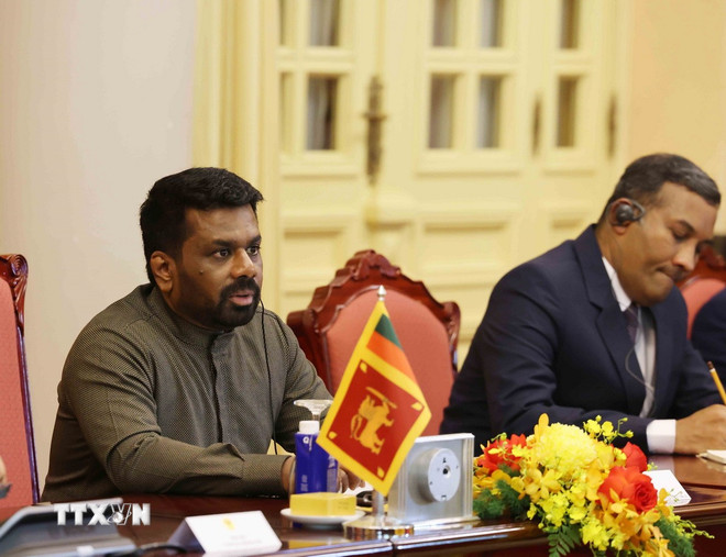 ttxvn-chu-tich-nuoc-luong-cuong-hoi-dam-voi-tong-thong-sri-lanka-8012930.jpg
