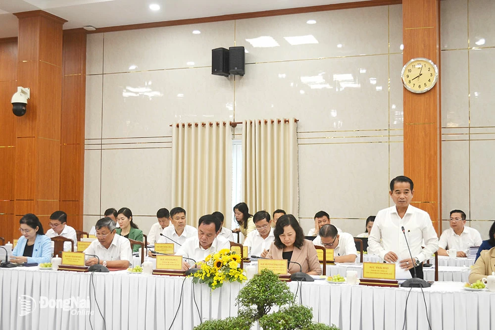 Phó bí thư Tỉnh ủy, Chủ tịch HĐND tỉnh Đồng Nai Thái Bảo phát biểu tại buổi làm việc. Ảnh: Phương Hằng 