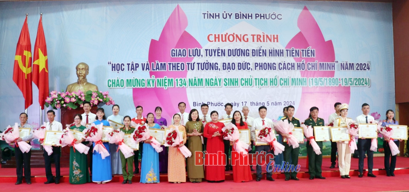 Nguồn sức mạnh tinh thần bước vào kỷ nguyên mới