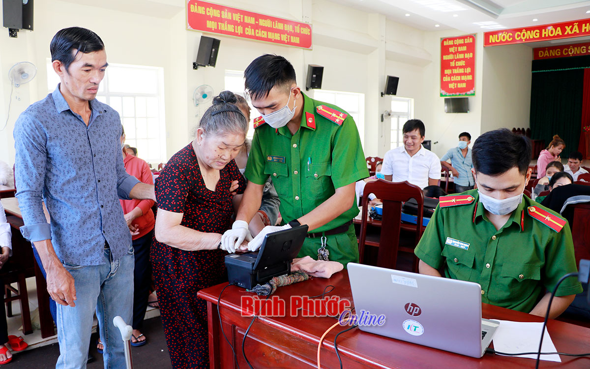 Phải cấp căn cước công dân cho 43.653 người ngay trong tuần này