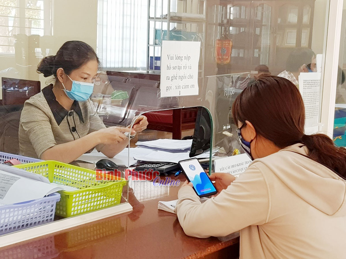 VssID là hệ thống đăng ký, quản lý và cấp thẻ bảo hiểm y tế trực tuyến nhanh chóng và tiện lợi. Xem hình ảnh để tìm hiểu thêm về cải tiến đáng khen ngợi trong lĩnh vực y tế của Việt Nam.