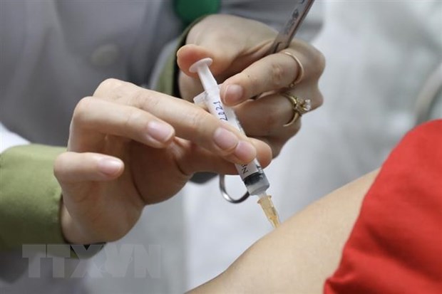Ưu tiên cơ chế, chính sách hỗ trợ nghiên cứu, sản xuất vaccine hình ảnh 2 Uu tien co che, chinh sach ho tro nghien cuu, san xuat vaccine hinh anh 2