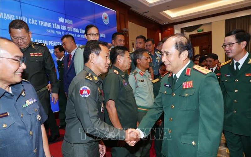 ベトナムにおける第8回ASEAN平和維持センターネットワーク会議の開会式