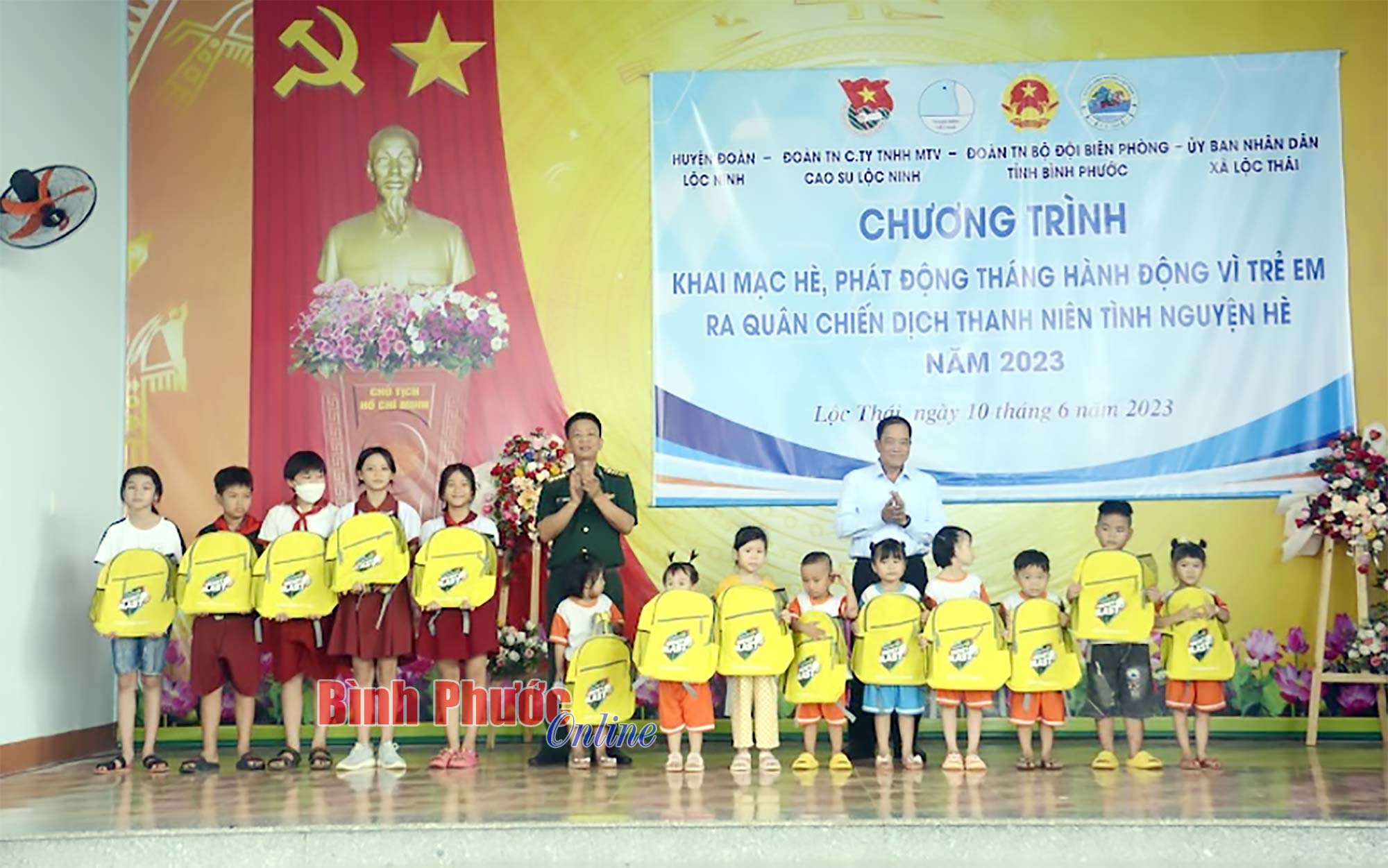 Lộc Ninh: Ra quân chiến dịch tình nguyện hè 2023