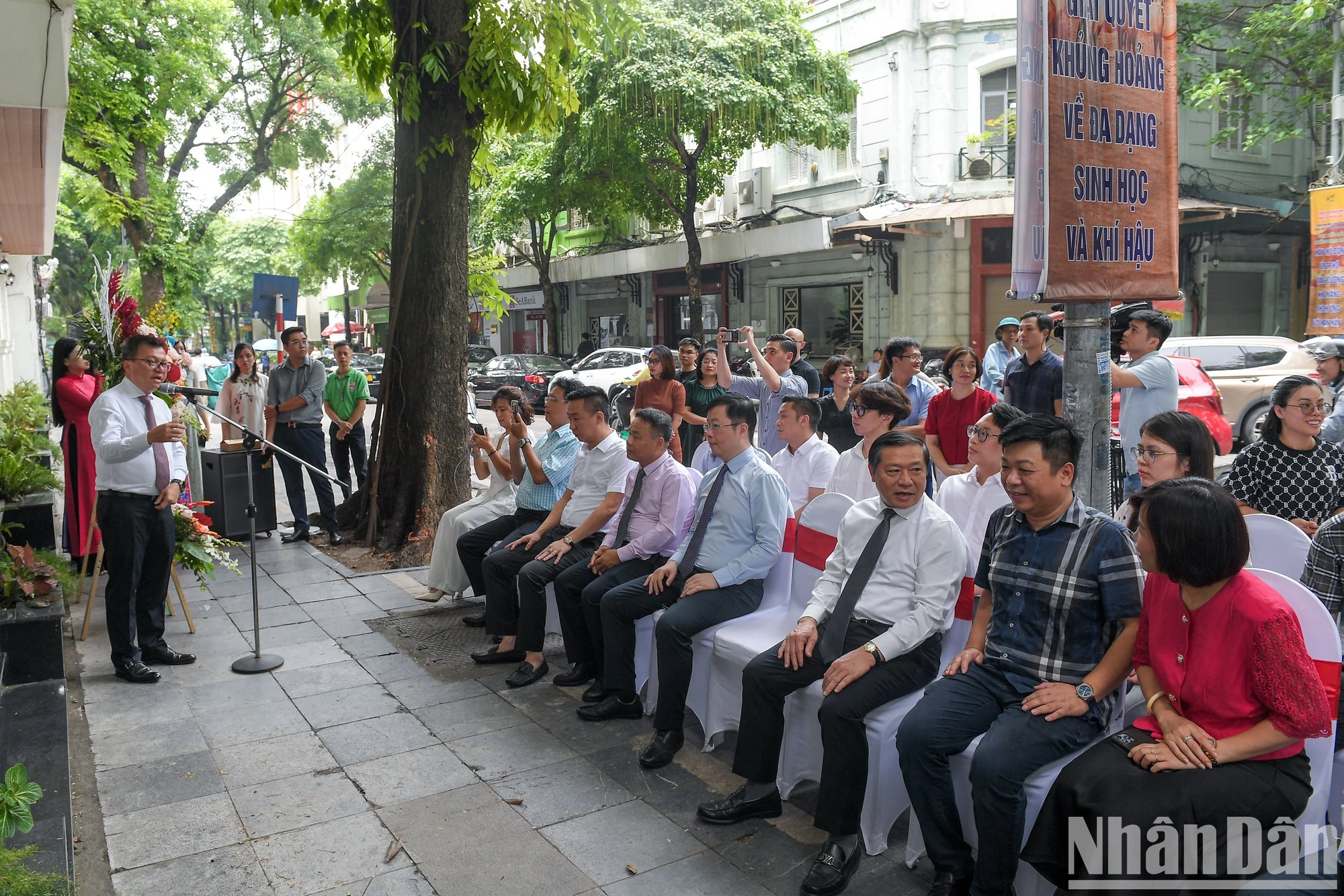 [Ảnh] Ra mắt Kh&ocirc;ng gian trưng b&agrave;y, trải nghiệm v&agrave; giới thiệu sản phẩm B&aacute;o Nh&acirc;n D&acirc;n ảnh 1