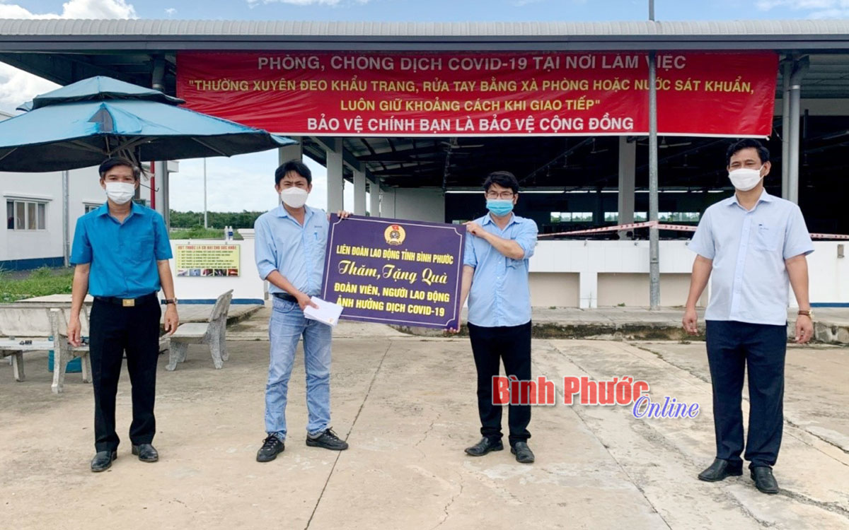 Hỗ trợ 35 công nhân Công ty TNHH Beesco Vina bị ảnh hưởng bởi dịch Covid-19