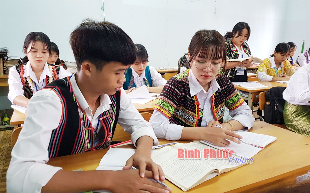 Đồng hành với tuổi “teen”