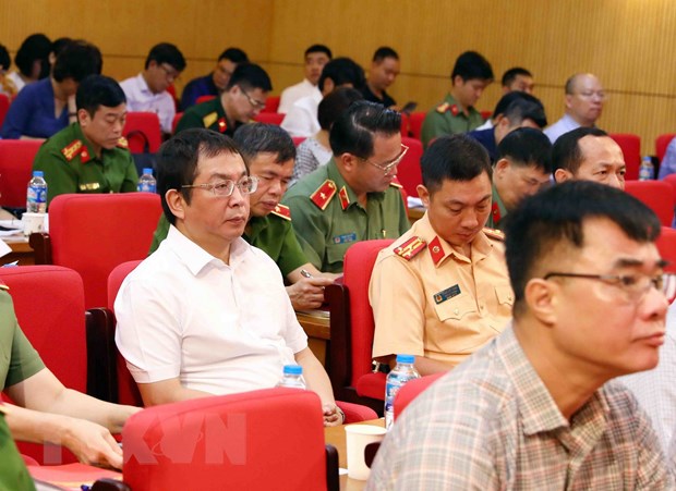 Nghiêm cấm mọi hành vi tác động vào quá trình xử lý vi phạm giao thông hình ảnh 2 Nghiem cam moi hanh vi tac dong vao qua trinh xu ly vi pham giao thong hinh anh 2