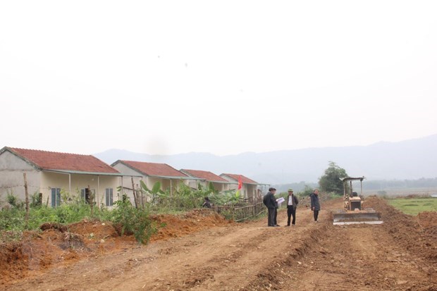 Nhieu dia phuong o Nam Bo day manh ho tro nha o cho vung dan toc hinh anh 2