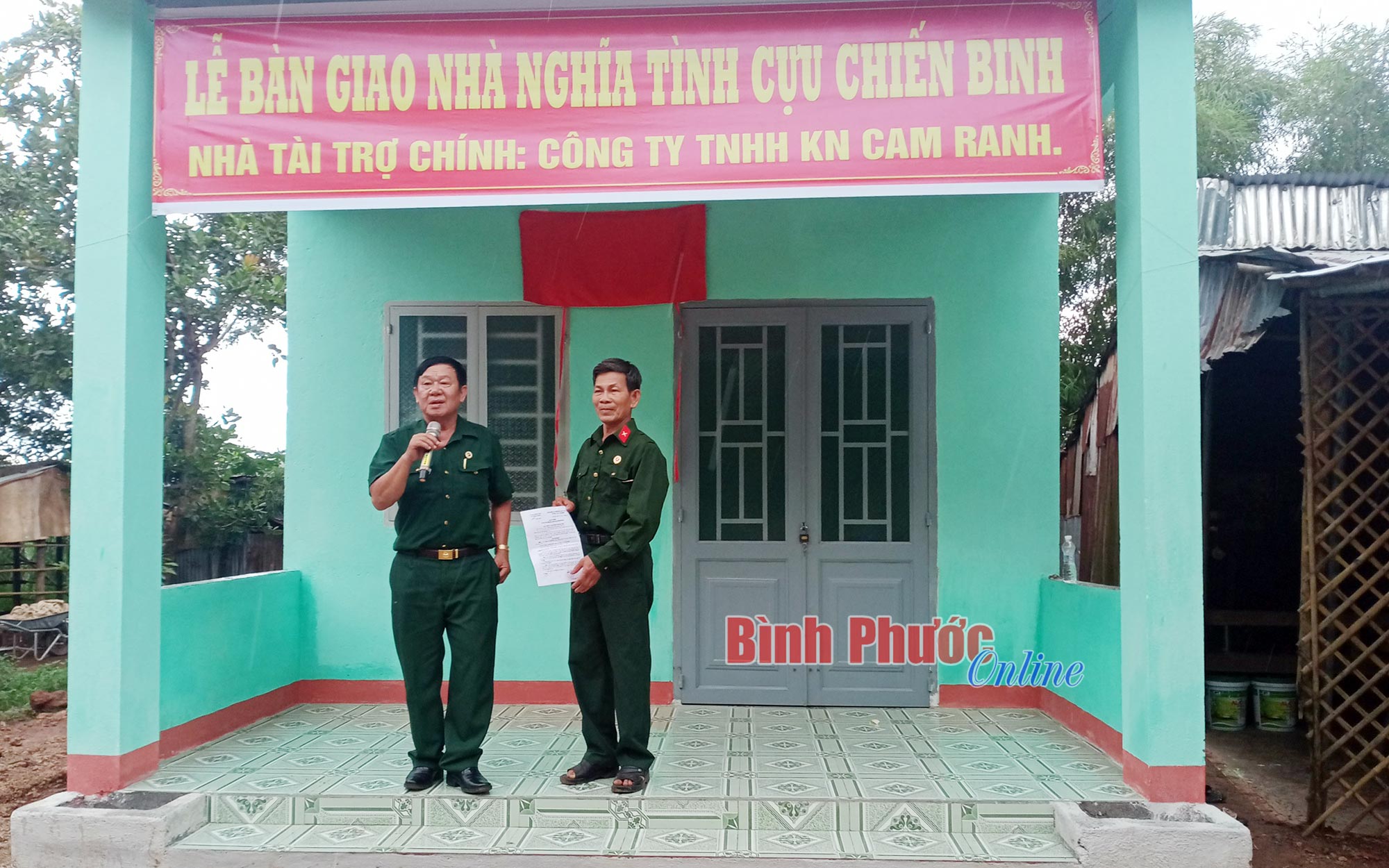 Tặng nhà nghĩa tình cựu chiến binh cho hội viên Huỳnh Văn Tiếp