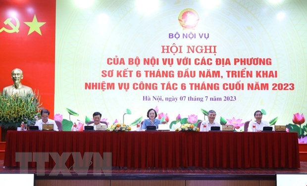 Tuyển 14.244 công, viên chức, bổ sung số người nghỉ việc và thôi việc