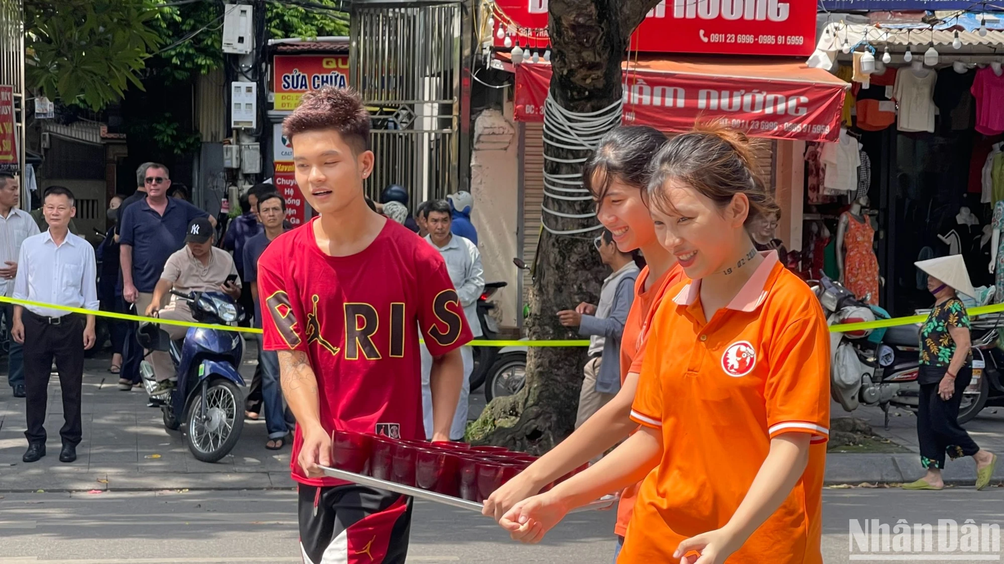 Một lòng kính cẩn tiễn biệt ảnh 13