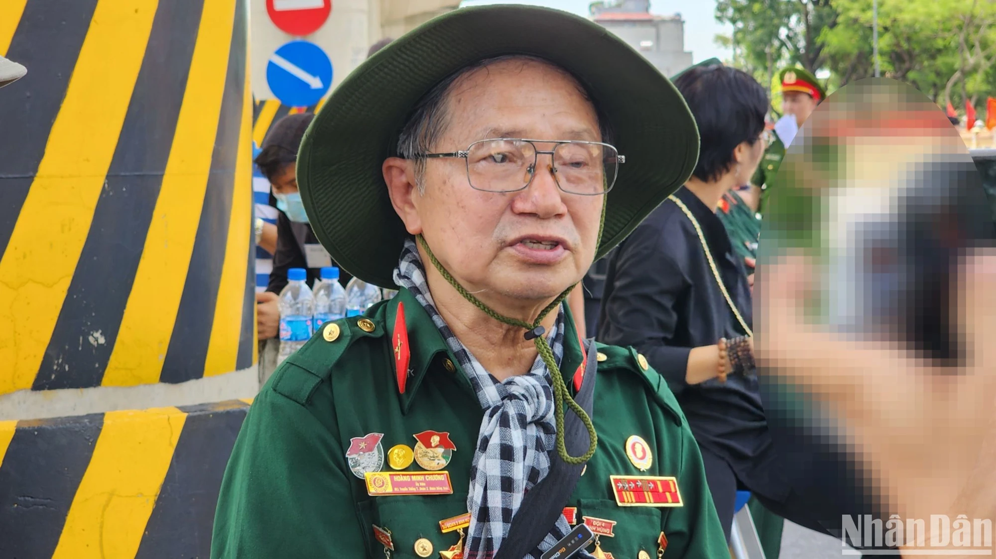 Một lòng kính cẩn tiễn biệt ảnh 1