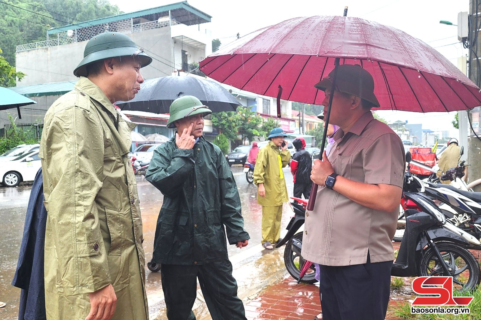 Mưa lớn trên diện rộng, nhiều khu vực Thành phố Sơn La bị ngập úng