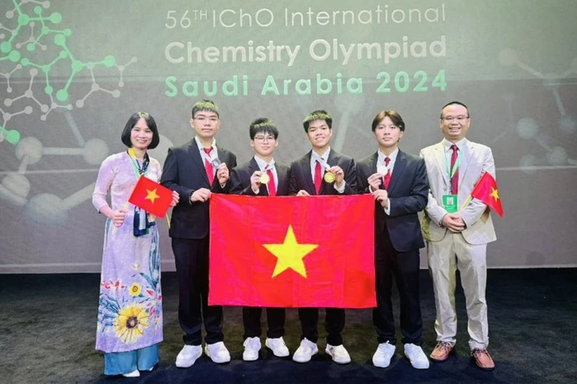 Việt Nam xếp thứ 2 trong kỳ thi Olympic Hóa học Quốc tế năm 2024