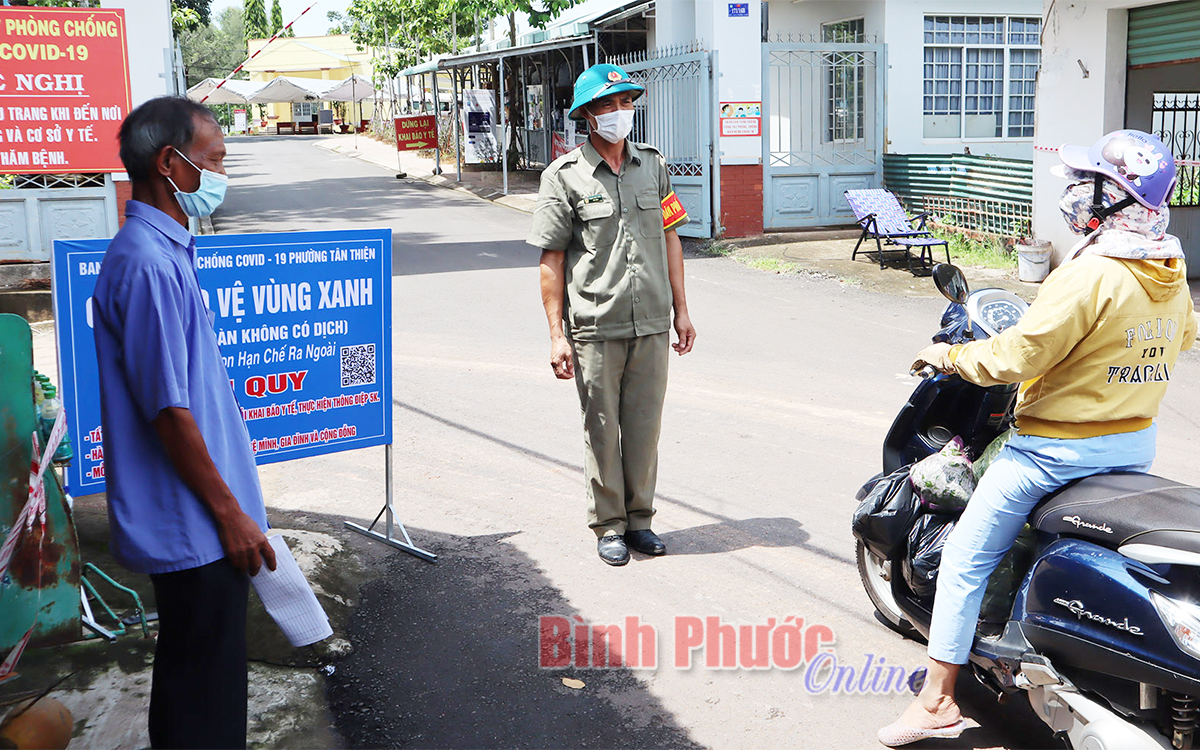 Triệt để tăng cường giãn cách xã hội để phòng, chống dịch Covid