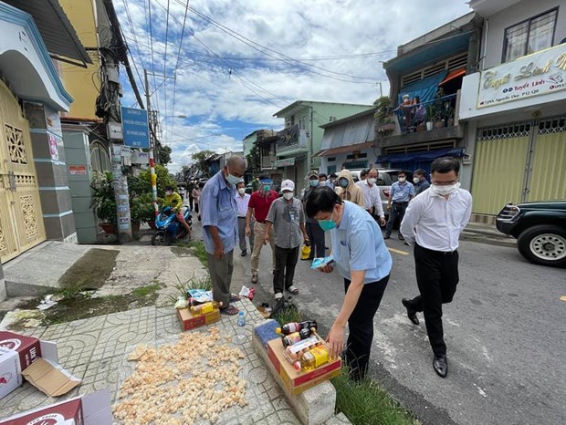 Ngay 27/8, thuoc Molnupiravir duoc Bo Y te dua vao dieu tri F0 tai nha hinh anh 2