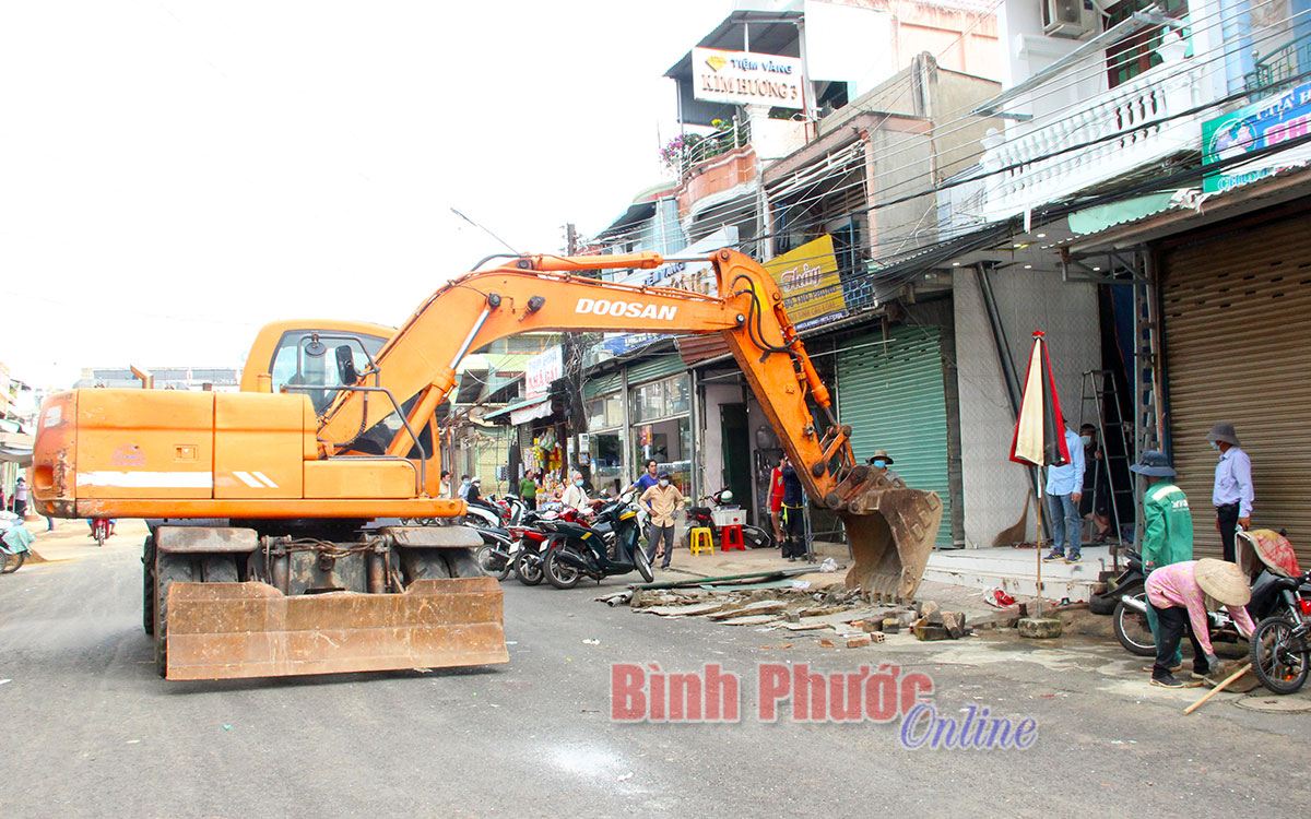 Chợ Đồng Xoài thay “áo mới”