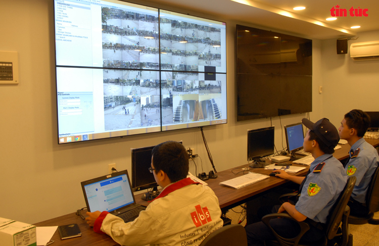 Ch&uacute; th&iacute;ch ảnh