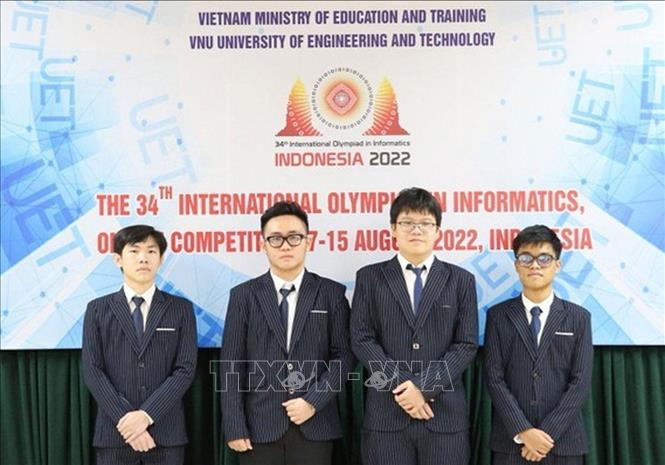 Cả 4 thí sinh Việt Nam dự thi Olympic Tin học quốc tế 2022 đều giành huy chương