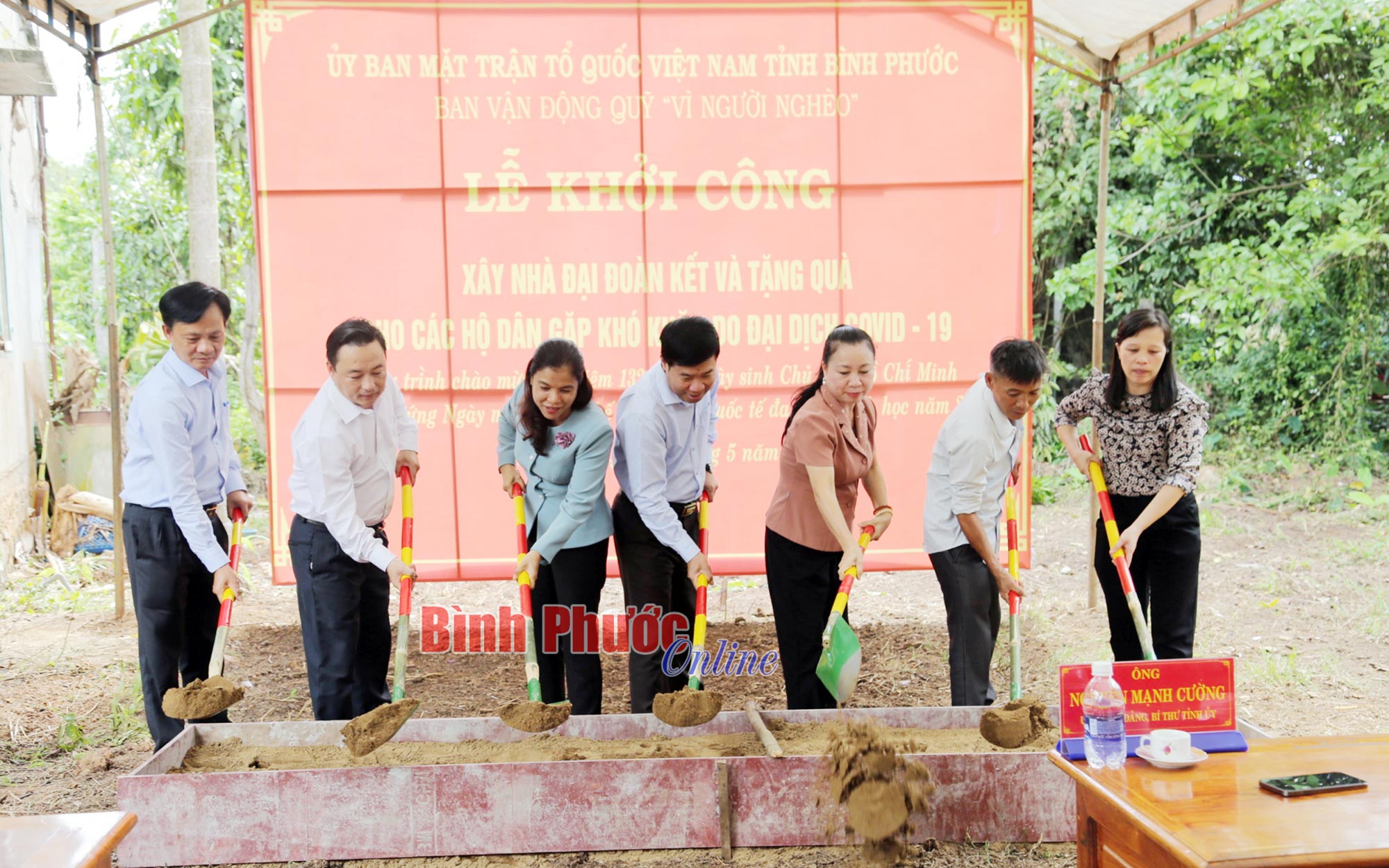 Xây dựng hình ảnh người Bình Phước nghĩa tình