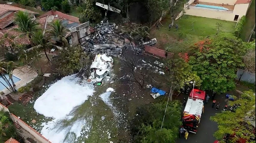 Brazil: Tìm thấy hộp đen của máy bay bị rơi tại Sao Paulo