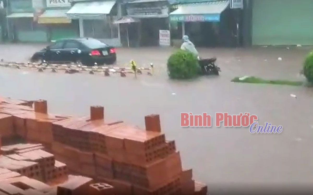 Long Phước bao giờ hết ngập?