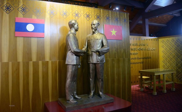 Việt Nam-Lào: Kề vai sát cánh cùng phát triển và hội nhập hình ảnh 1 Viet Nam-Lao: Ke vai sat canh cung phat trien va hoi nhap hinh anh 1