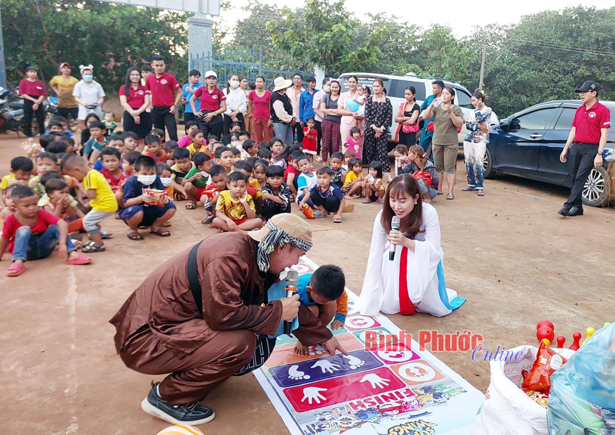 Trung thu yêu thương cùng trẻ em Phú Riềng