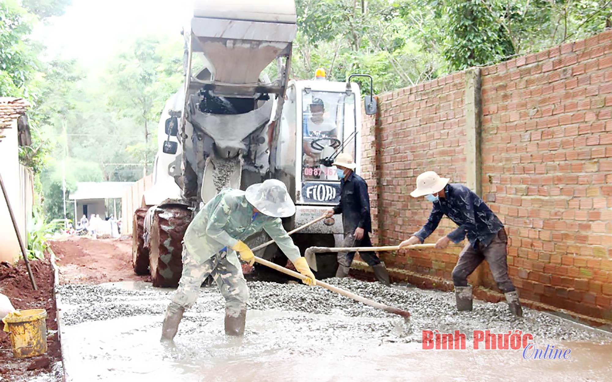 Bình Phước phân bổ hơn 57.000 tấn xi măng xây dựng nông thôn mới