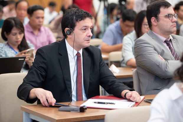 'Viet Nam la nuoc chu nha hoan hao cho Hoi nghi Nghi sy Tre Toan cau' hinh anh 3