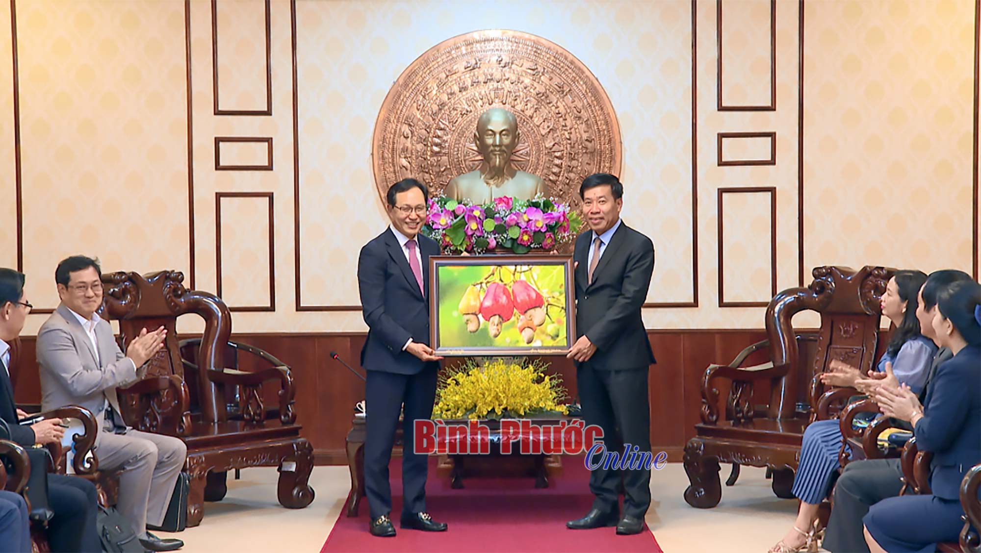 Bí thư Tỉnh ủy Nguyễn Mạnh Cường tiếp đoàn công tác Samsung Việt Nam