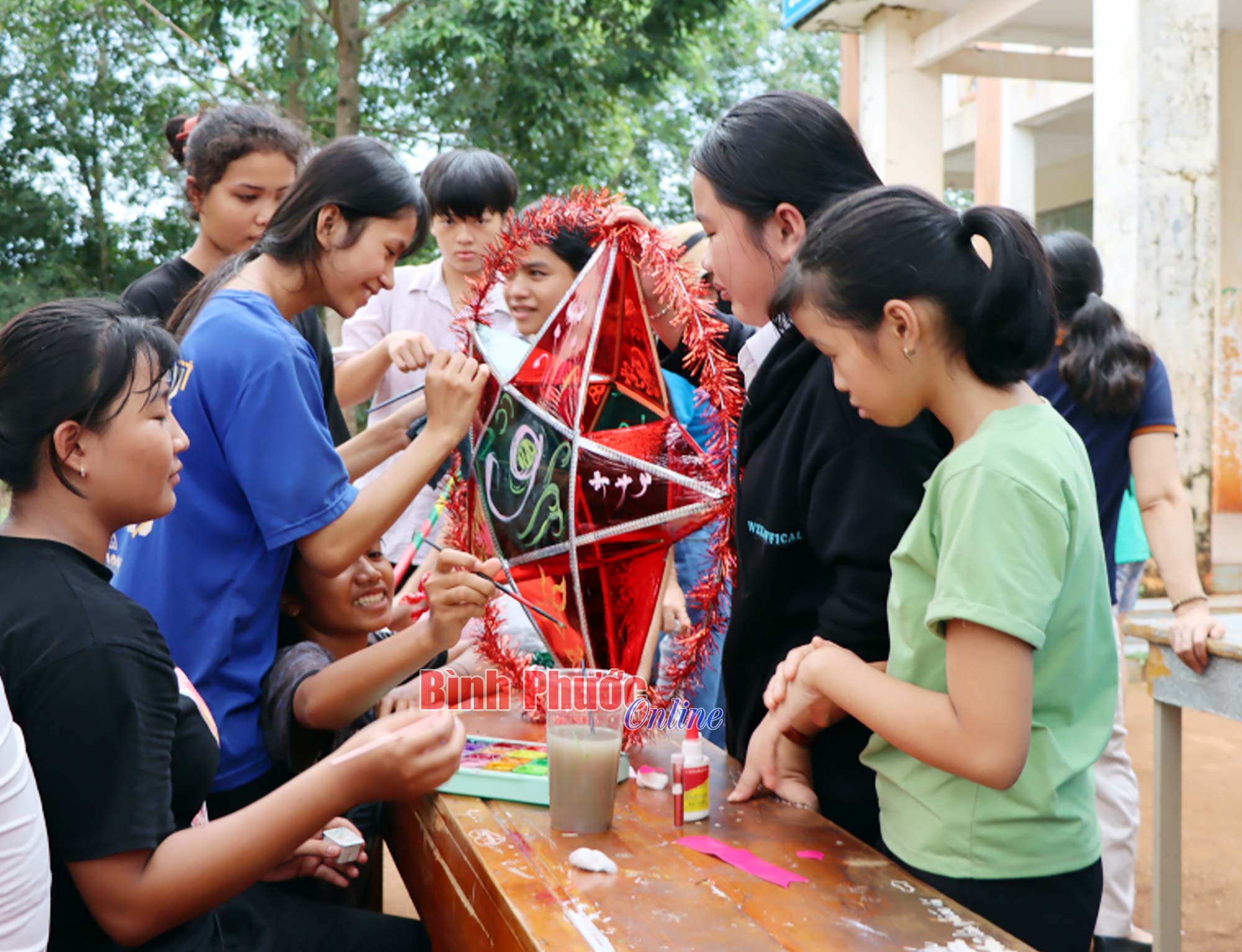 Trung thu yêu thương của trẻ em vùng sâu