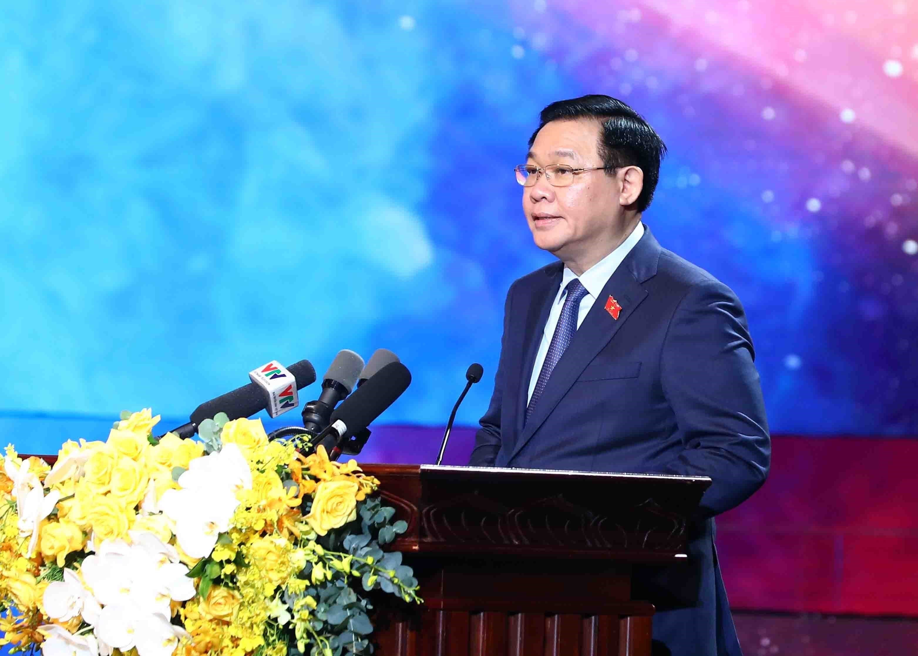 Chủ tịch Quốc hội: Coi trọng việc phòng cháy, lấy phòng ngừa là chính hình ảnh 4 Chu tich Quoc hoi: Coi trong viec phong chay, lay phong ngua la chinh hinh anh 4