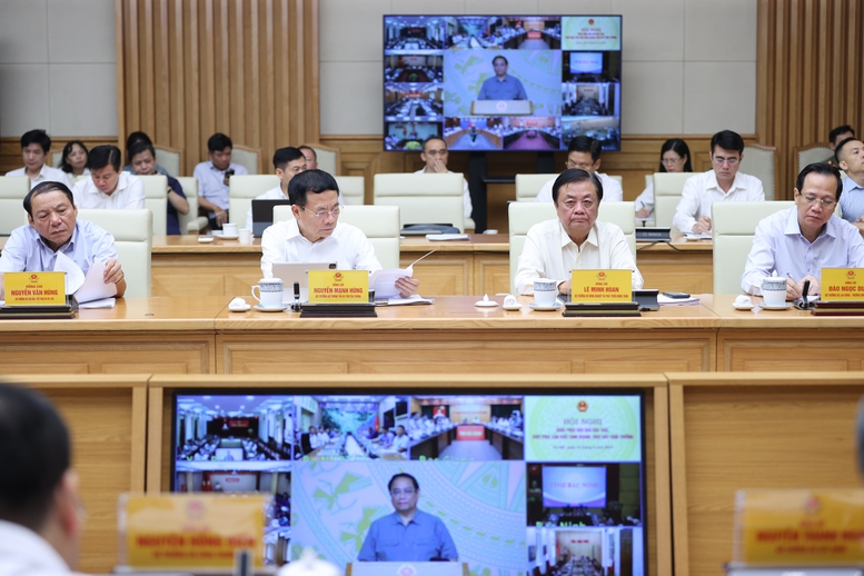 Thủ tướng: 6 nhóm nhiệm vụ, giải pháp lớn sau 'siêu bão' lịch sử- Ảnh 11. Thủ tướng: 6 nhóm nhiệm vụ, giải pháp lớn sau 'siêu bão' lịch sử- Ảnh 11.