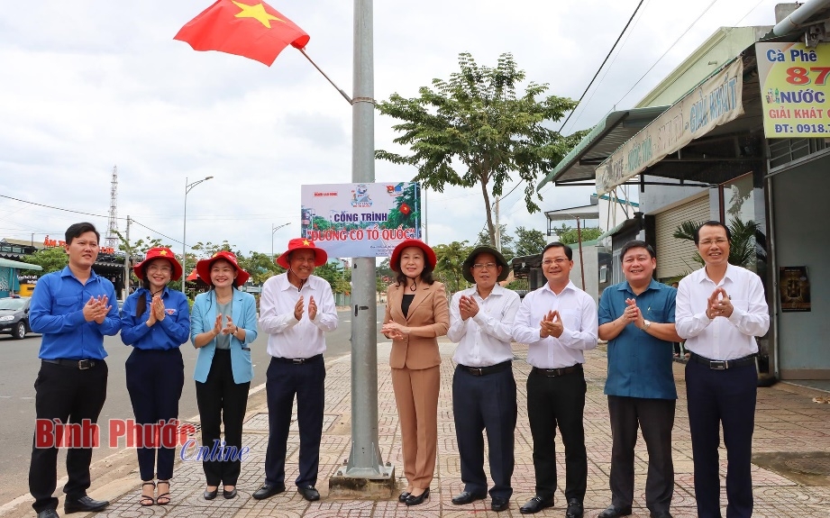 “Đường cờ Tổ quốc” và những ngẫm suy