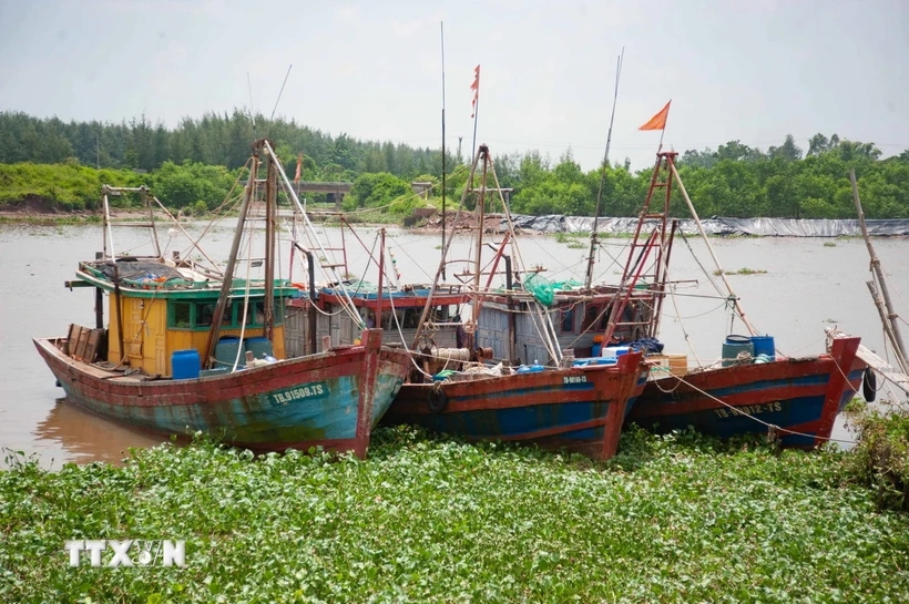 Bão số 3 đã giảm một cấp, tâm bão cách Quảng Ninh khoảng 360km