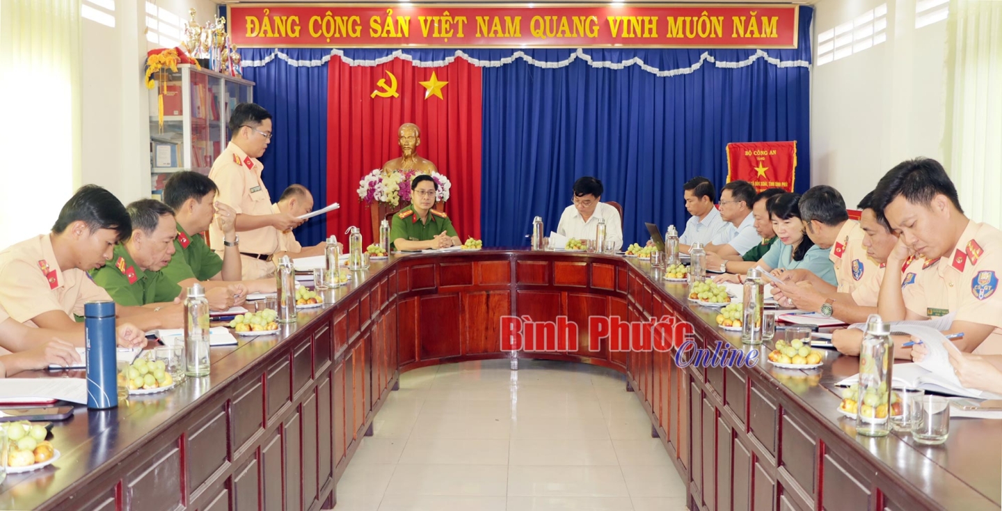 Toàn cảnh buổi làm việc