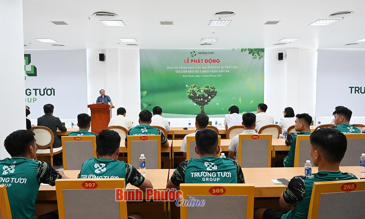 Trường Tươi Group quyên góp ủng hộ đồng bào bị bão lũ 2 tỷ đồng